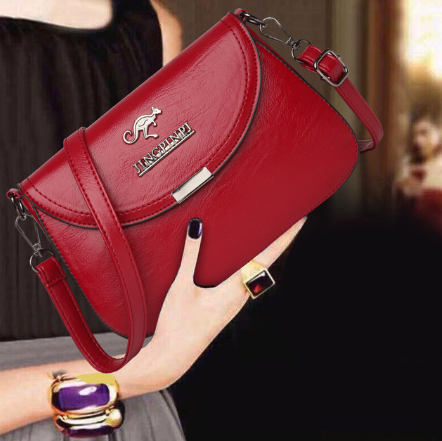 Bolsa Feminina Transversal de Couro Legítimo - Mulher Elegante